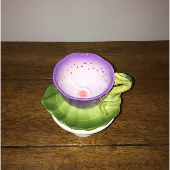 Tea Time Floral Ceramic Teacup & Saucer - Picture 2 of 14